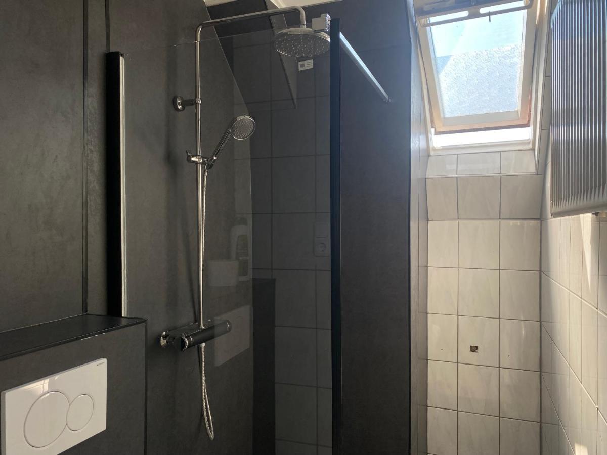 Hotel Petite Koenigsallee Self Check-In Düsseldorf Exterior foto