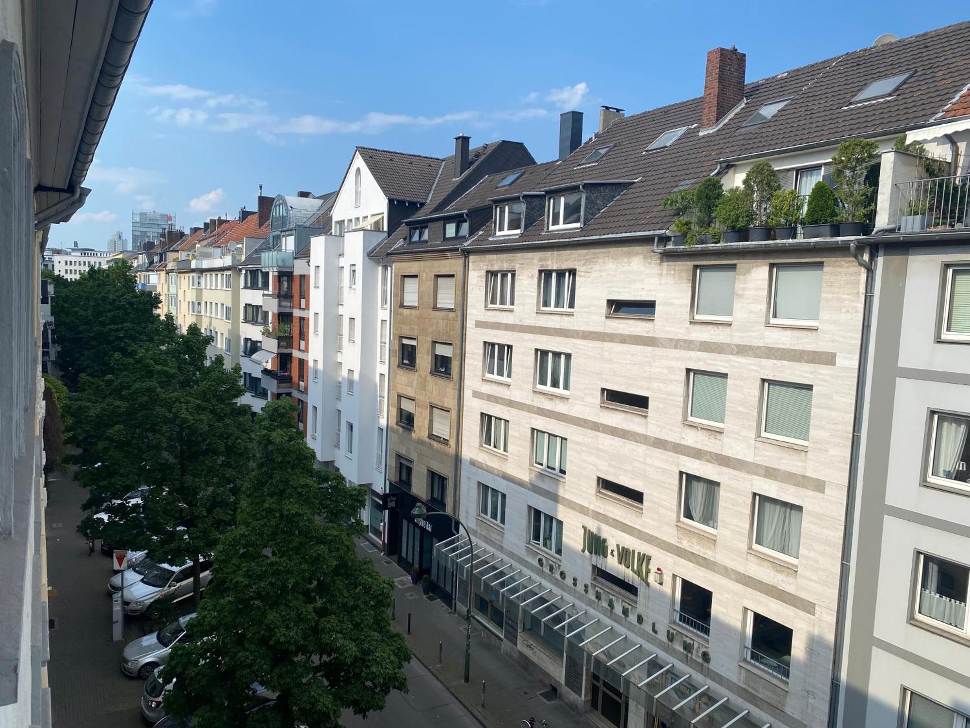 Hotel Petite Koenigsallee Self Check-In Düsseldorf Exterior foto